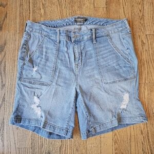 Torrid Distressed Light Blue Women's Plus Size Jeans Denim Shorts Size 16